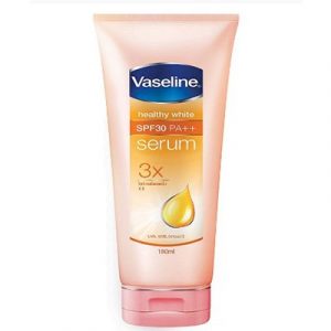 kem dưỡng trắng da mặt vaseline